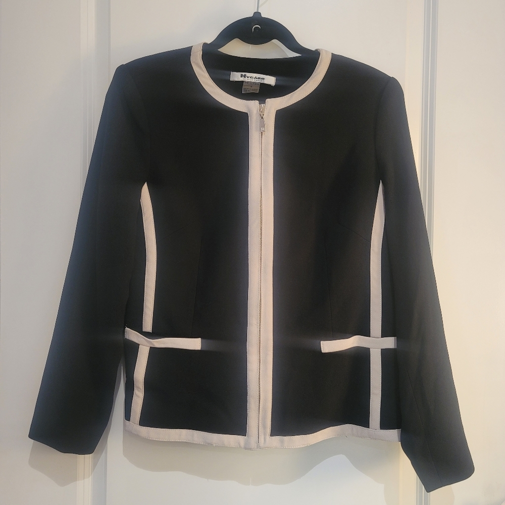 Super Sharp Nygard Cream & Black Zippered Jacket 8 Petite